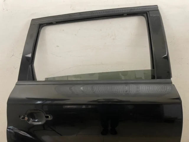 Дверь задняя правая для Audi Q7 4L 2005-2015 на фотографиях