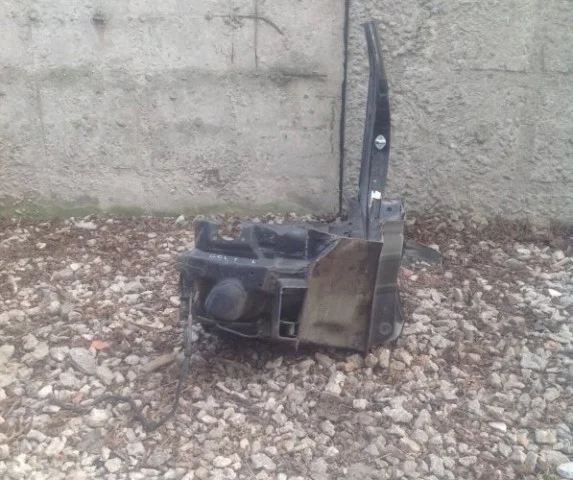 Стойка кузова центральная левая для Hyundai Solaris 1 рестайлинг 2014-2017 на фотографиях