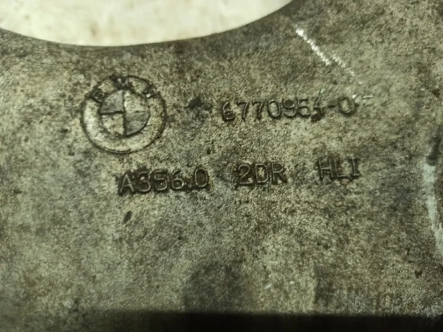 Качающийся рычаг правый для BMW X6 Ф16 F16 2014-2019 на фотографиях