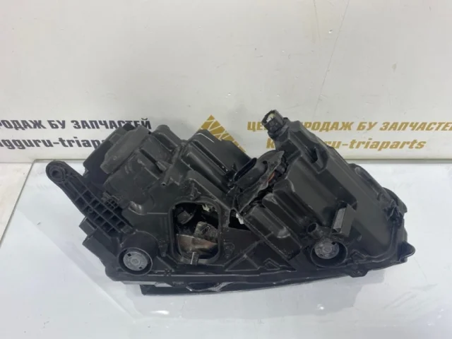 Фонарь левый для Skoda Rapid II 2020+ на фотографиях