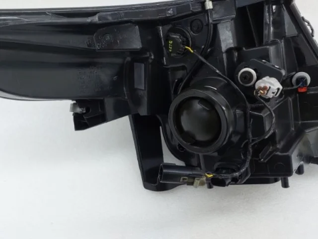 Фара левая для Ford Explorer U502 2011-2016 на фотографиях