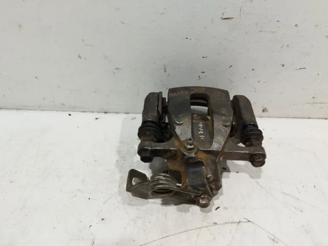 Суппорт задний правый для Hyundai Solaris 1 RB (2011-2013) на фотографиях