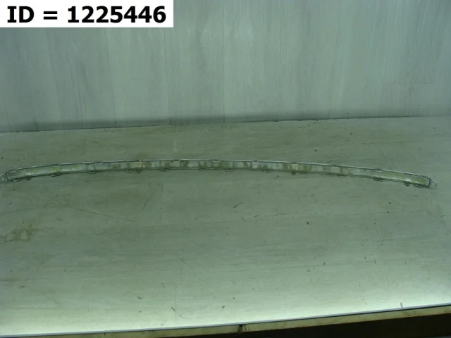 Накладка заднего бампера правая для Volkswagen Touareg I (7L) 2002-2010 на фотографиях