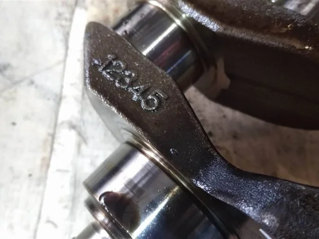 Коленвал для Nissan X-Trail T30 RU 2001-2007 на фотографиях