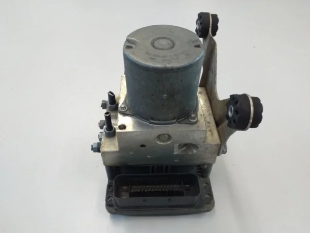 Блок ABS для BMW 5er Ф10 2010-2013 на фотографиях