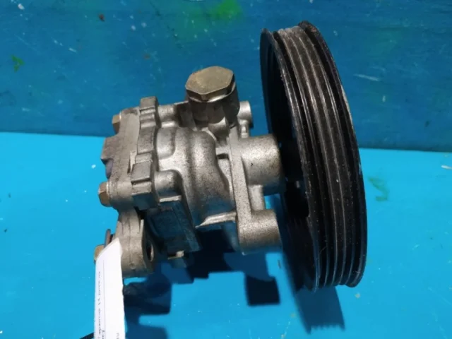 Насос ГУР для Mitsubishi Lancer 9 Седан CS 2003-2010 на фотографиях