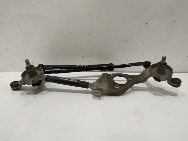 Трапеция стеклоочистителей для Hyundai Solaris 2 (2017-2022) на фотографиях