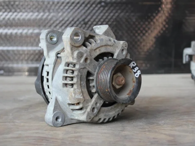 Генератор для Toyota RAV4 XA30 2005-2012 на фотографиях