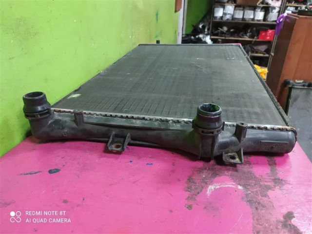 Радиатор охлаждения ДВС для Volkswagen Golf VI (5K) (3dr) 2008-2012 на фотографиях