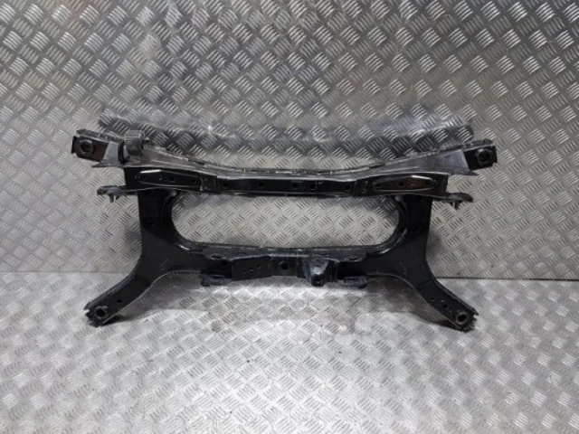 Подрамник двигателя для Toyota Corolla E210 Седан (RU) 2019+ на фотографиях