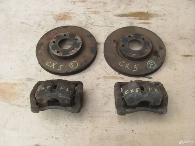 Суппорт задний правый для Mazda CX 5 KE 2011-2017 на фотографиях