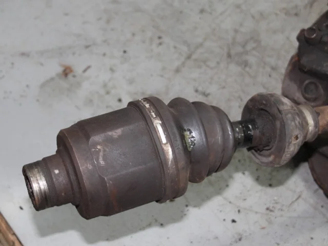 Привод передний правый для Honda Accord 7 2002-2008 на фотографиях