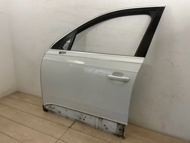 Дверь передняя левая для Audi Q7 4M 2015+ на фотографиях