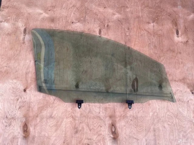 Стекло двери заднее правое для Nissan Qashqai J10 2006-2013 на фотографиях