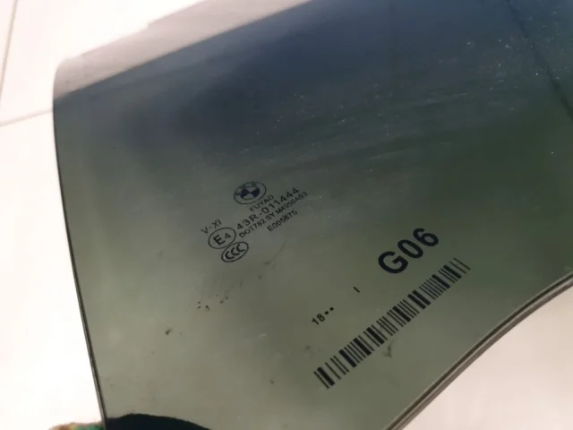 Стекло двери переднее левое для BMW X6 G06 2019+ на фотографиях