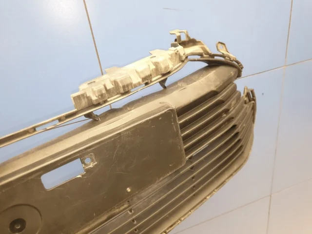 Решетка радиатора для Toyota Corolla E210 Седан (RU) 2019+ на фотографиях