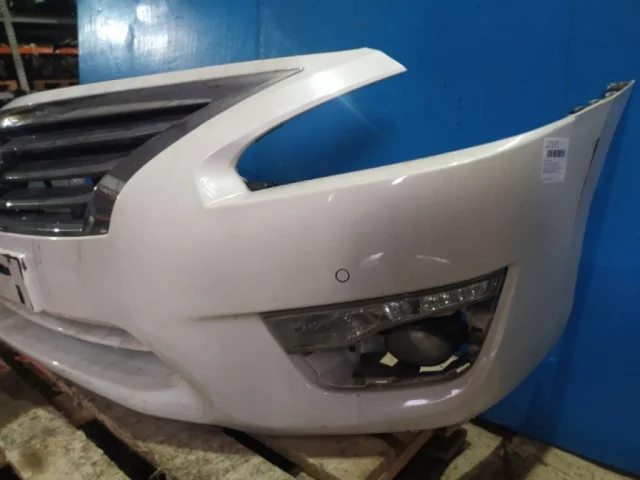 Усилитель переднего бампера для Nissan Teana L33 2014-2020 на фотографиях