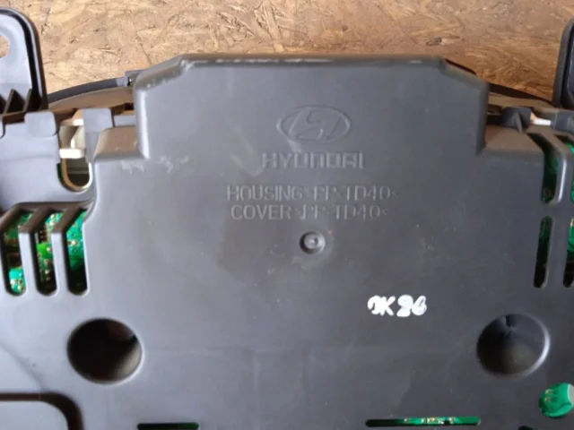 Приборная панель для Hyundai Solaris 1 RB (2011-2013) на фотографиях