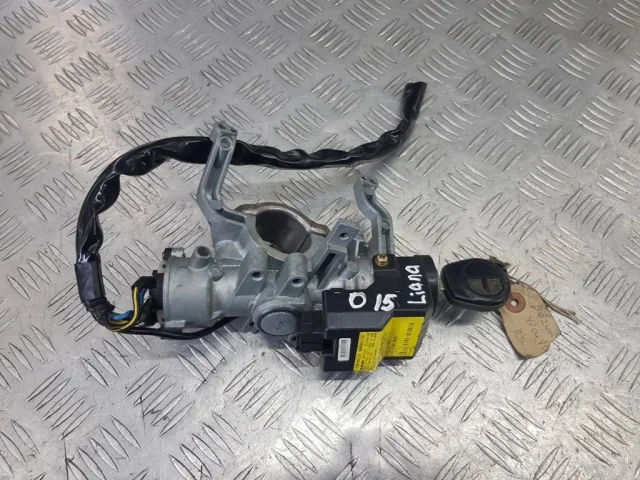 Замок зажигания для Suzuki Grand Vitara 2005-2014 на фотографиях