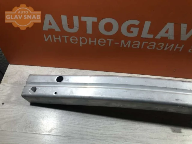 Бампер для Nissan Tiida SC11 Седан 2007-2014 на фотографиях