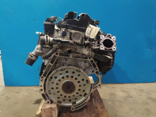 Двигатель без навесного для Honda Civic FA 2005-2010 седан на фотографиях