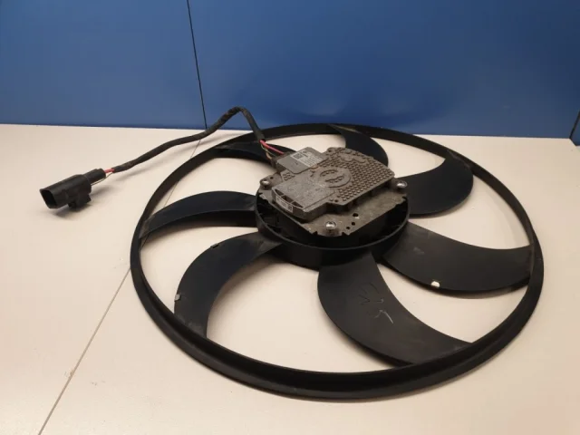 Вентилятор радиатора охлаждения ДВС для BMW X3 F25 2010-2017 на фотографиях