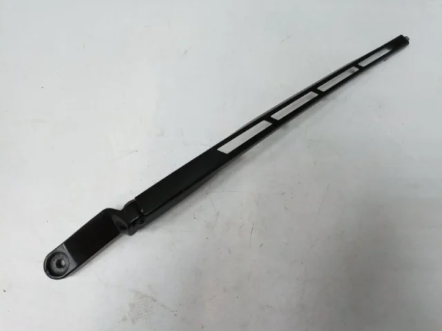 Поводок лобового стеклоочистителя правый для Audi Q7 4L 2005-2015 на фотографиях