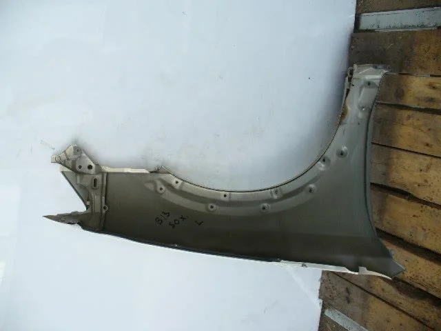 Крыло левое для Subaru Legacy BL/B13 2003-2009 на фотографиях