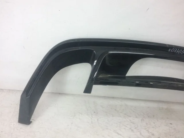 Фартук (спойлер) заднего бампера для Volkswagen Touareg II (7P5) Rest 2014-2018 на фотографиях