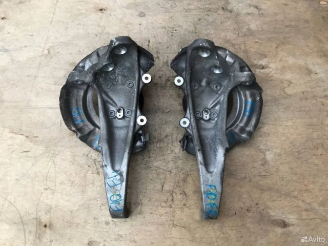 Ступица колеса передняя правая для BMW 5er Ф10 2010-2013 на фотографиях