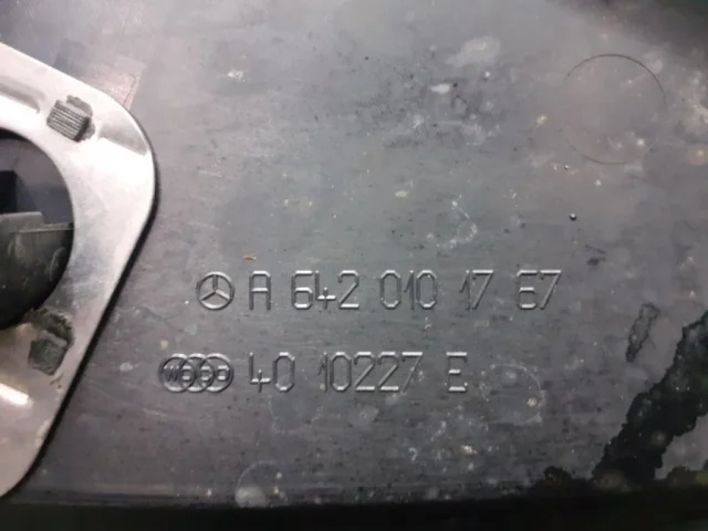 Пластиковая крышка двигателя для Mercedes-Benz GL class X164 2006-2012 на фотографиях