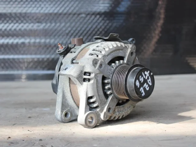 Генератор для Toyota RAV4 XA30 2005-2012 на фотографиях