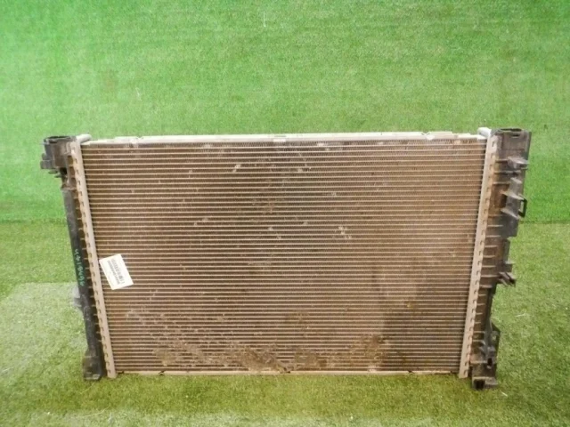 Радиатор охлаждения ДВС для BMW X3 G01 2017-2023 на фотографиях