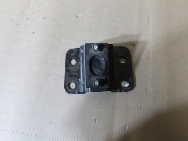 Усилитель заднего бампера для Audi Q7 4L 2005-2015 на фотографиях