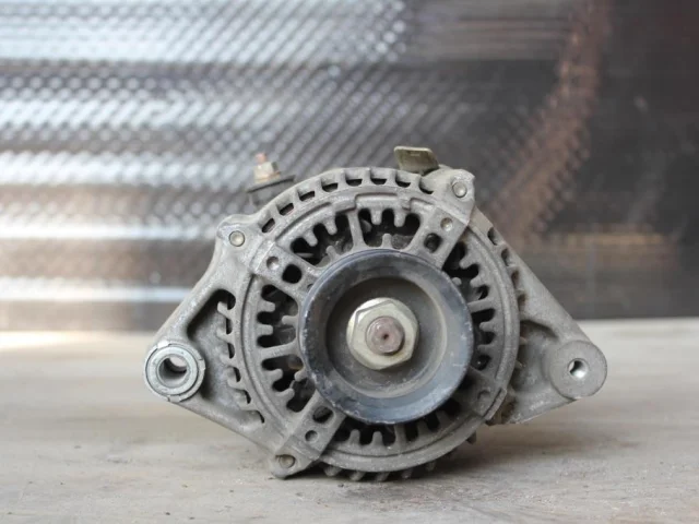 Генератор для Toyota RAV4 XA10 1994-2000 на фотографиях