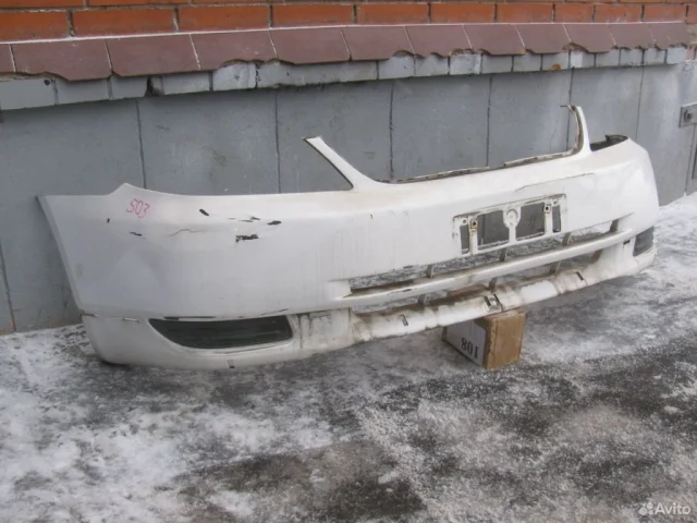 Бампер для Toyota Corolla E110 Седан 1997-2002 на фотографиях