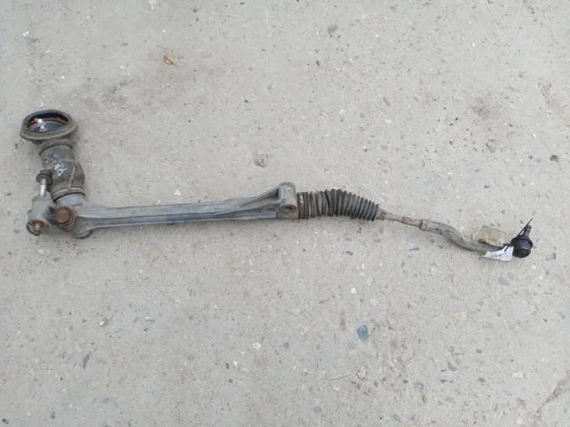 Рулевая рейка для Toyota RAV4 XA30 2005-2012 на фотографиях