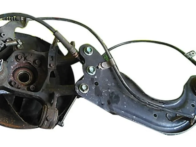 Суппорт задний левый для Mazda CX 5 KE 2011-2017 на фотографиях