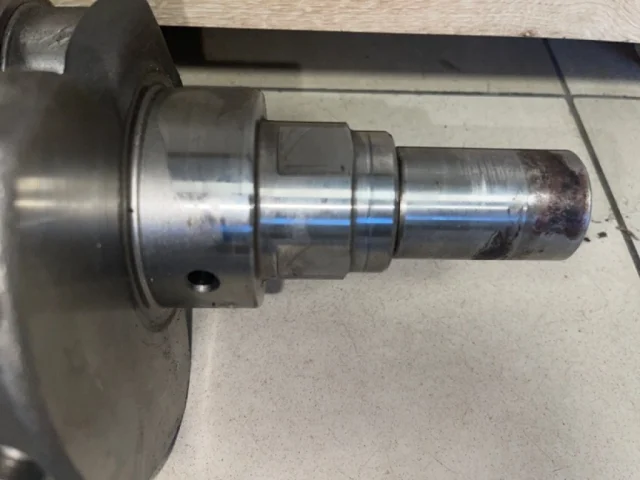 Коленвал для Mitsubishi Pajero Sport KH0 2008-2013 на фотографиях