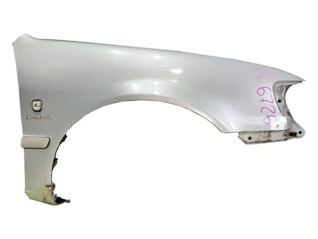 Крылья для Toyota Corolla E110 Седан (JDM) 1995-2000 на фотографиях