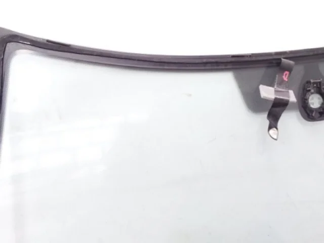 Лобовое (ветровое) стекло для Skoda Rapid II 2020+ на фотографиях