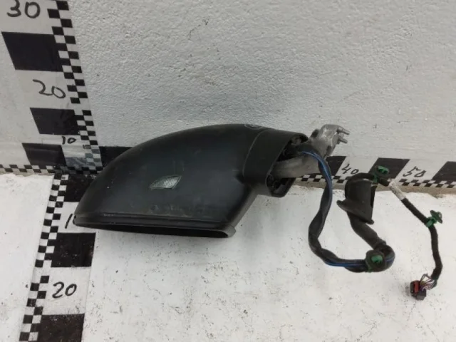 Зеркало боковое левое для Volkswagen Passat (B8.5) 2019+ на фотографиях