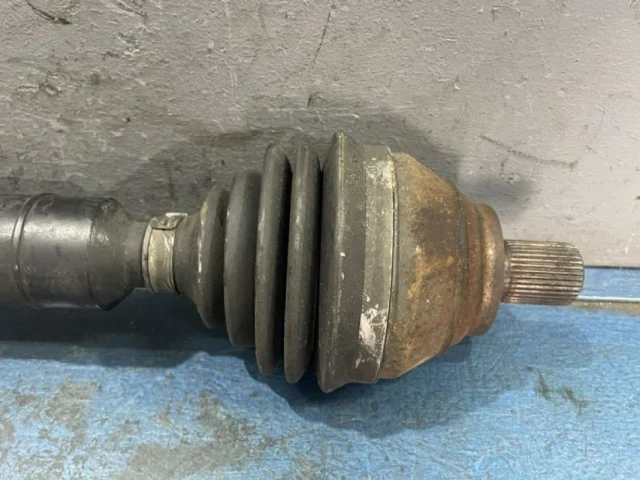 Привод передний правый для Volkswagen Passat (B7) 2010-2014 на фотографиях