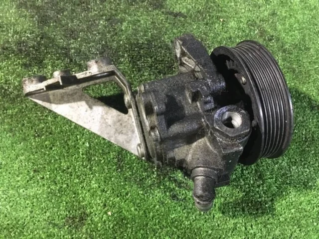 Насос ГУР для BMW X3 Е83 2003-2010 на фотографиях