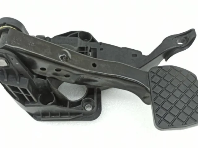 Педальный узел для Skoda Rapid II 2020+ на фотографиях