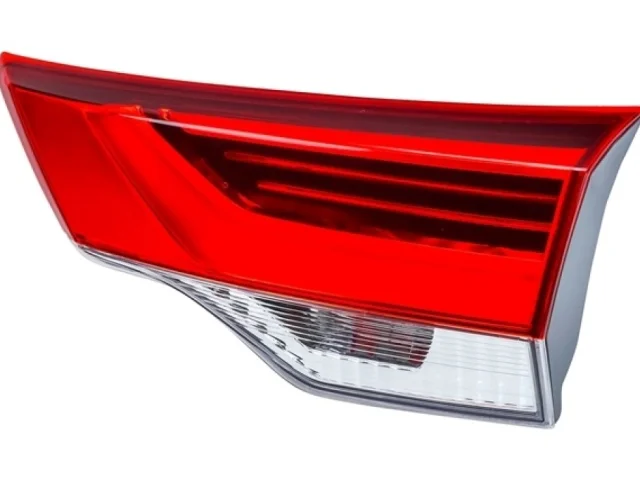 Фара правая для Toyota Highlander XU40 2007-2013 на фотографиях