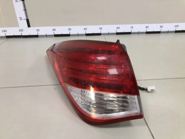 Фонарь левый для Hyundai i40 1 Седан 2011-2015 на фотографиях