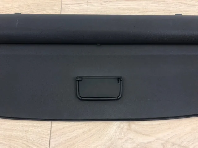 Шторка багажника для Audi Q7 4L 2005-2015 на фотографиях