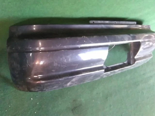 Бампер задний для Toyota Corolla E110 Хэтчбек 1997-2002 на фотографиях