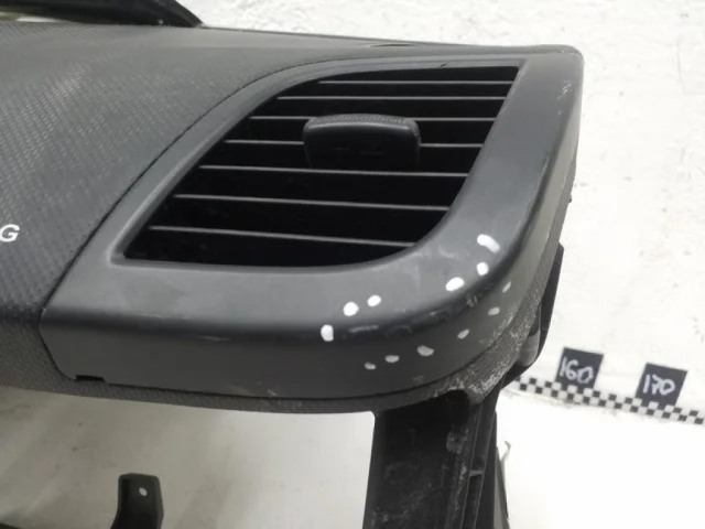 Накладка панели приборов для Hyundai Solaris 1 RB (2011-2013) на фотографиях